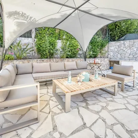 Costacabana - Lorena Villa Lloret de Mar