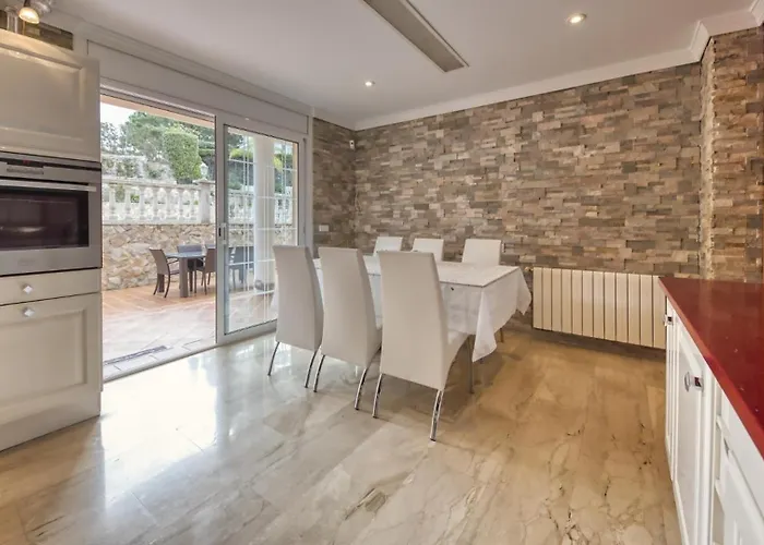 Costacabana - Lorena Villa *