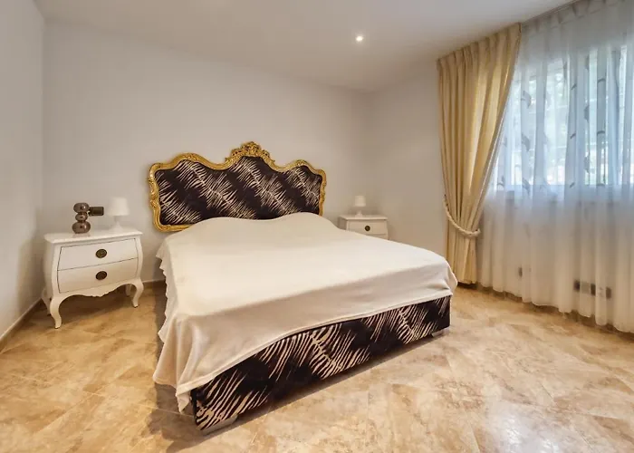 Costacabana - Lorena Вілла Льорет-де-Мар